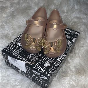 gold jelly peep toe